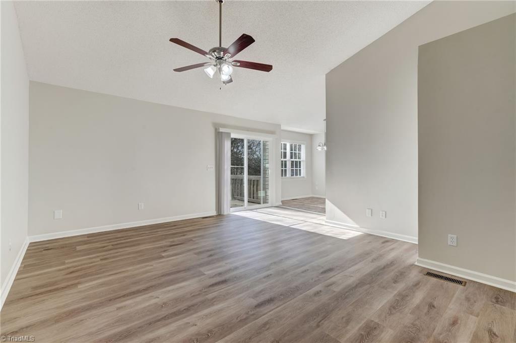 4572 Bottoms Rock Lane