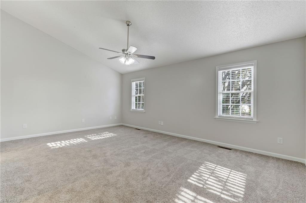 4572 Bottoms Rock Lane