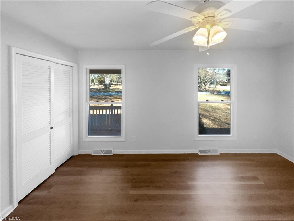 2297 Lakeview Terrace