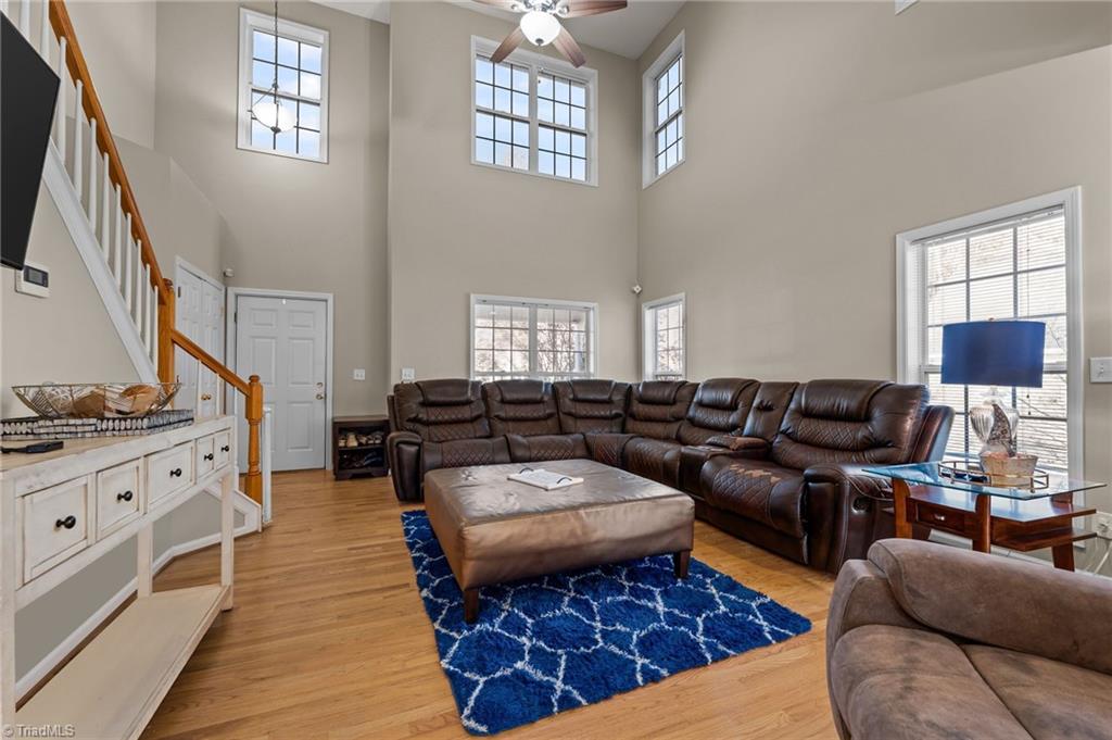 3103 Meadowland Terrace