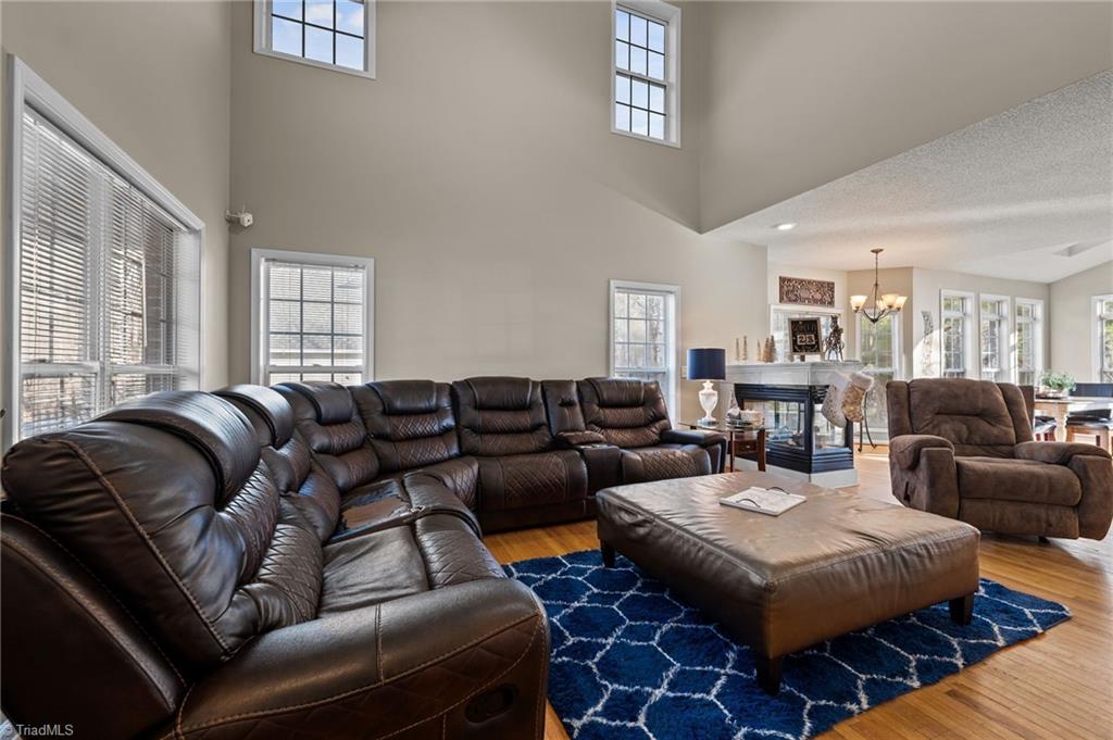 3103 Meadowland Terrace