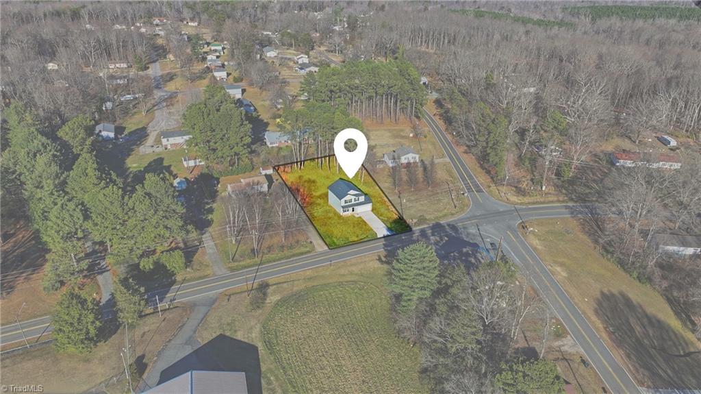 1679 Old Hollow Road, Winston-Salem