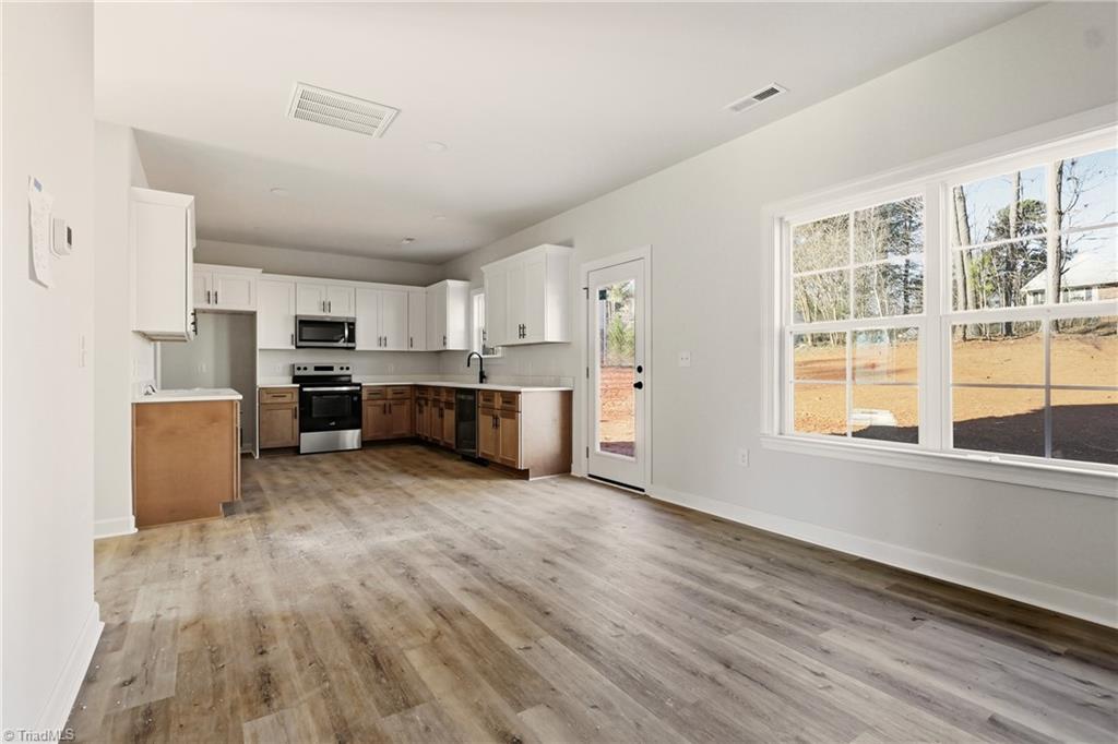 1679 Old Hollow Road, Winston-Salem