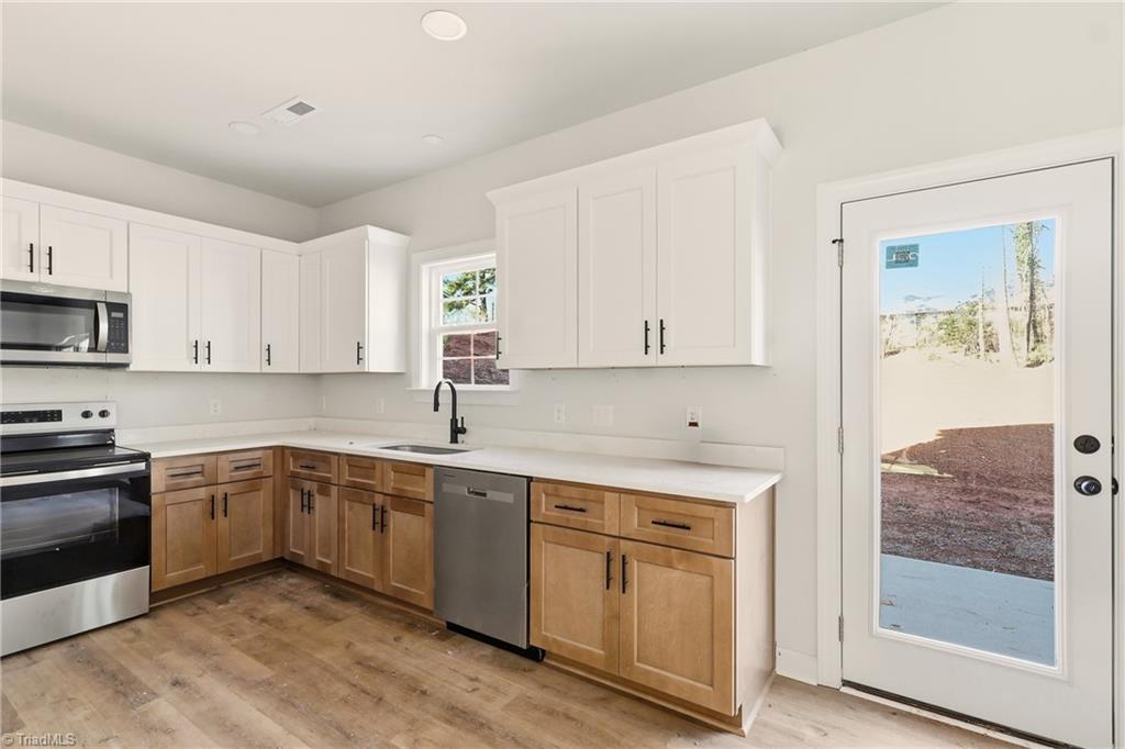 1679 Old Hollow Road, Winston-Salem