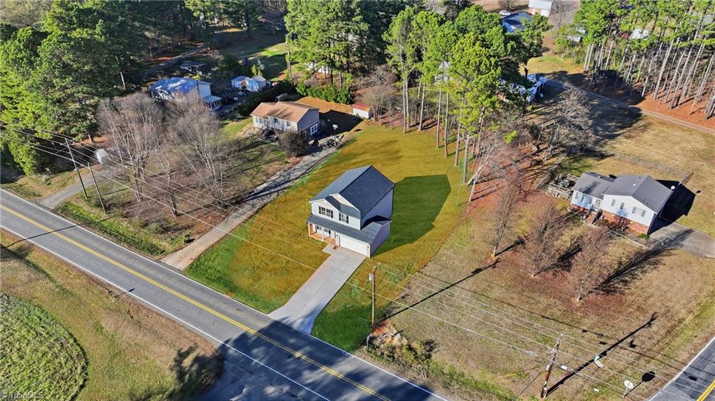 1679 Old Hollow Road, Winston-Salem