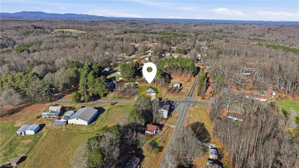 1679 Old Hollow Road, Winston-Salem