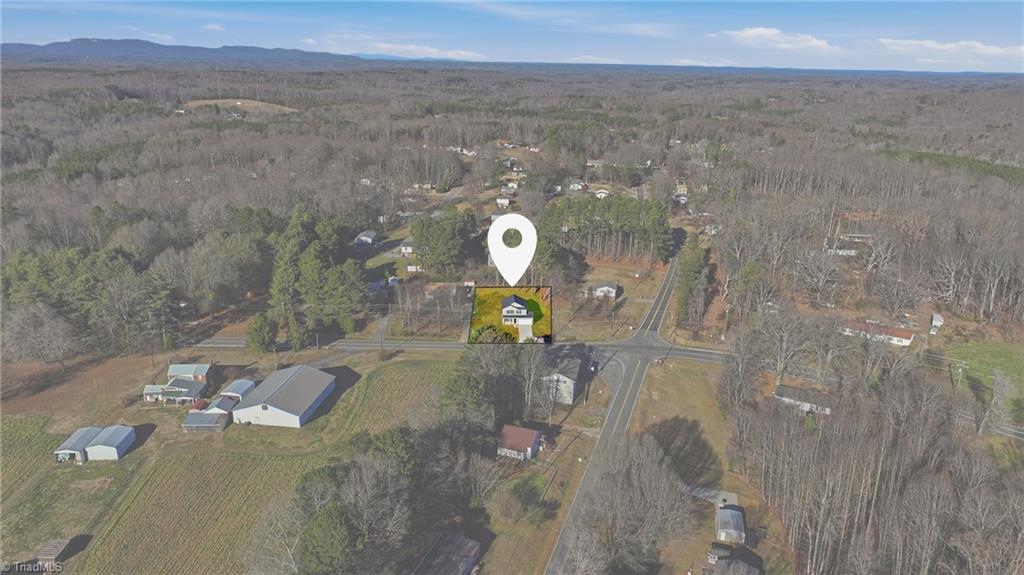 1679 Old Hollow Road, Winston-Salem