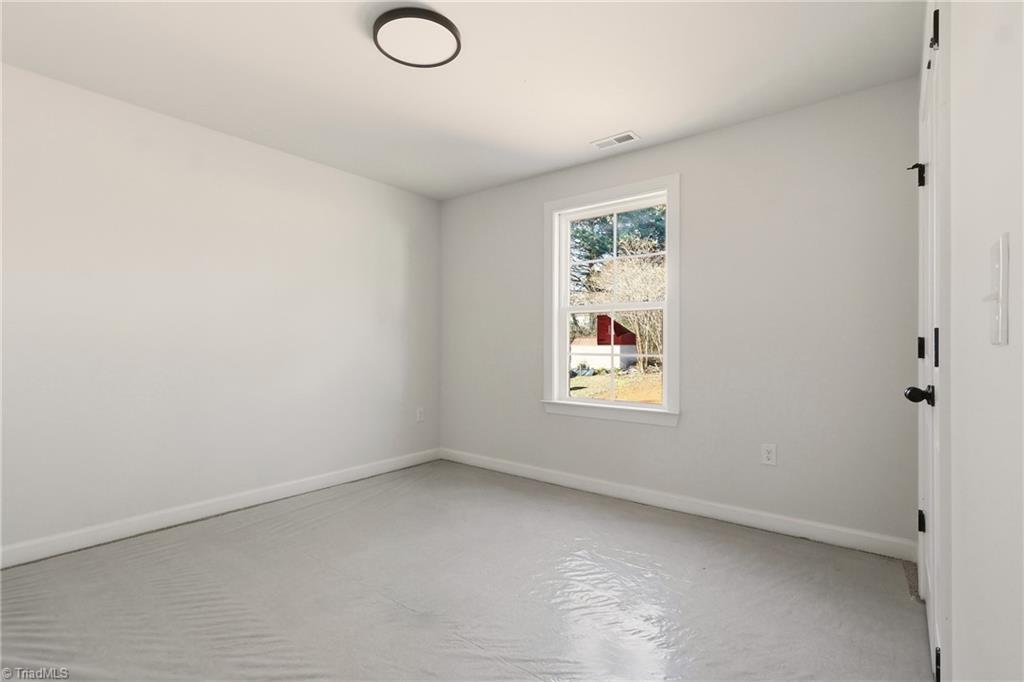 1679 Old Hollow Road, Winston-Salem