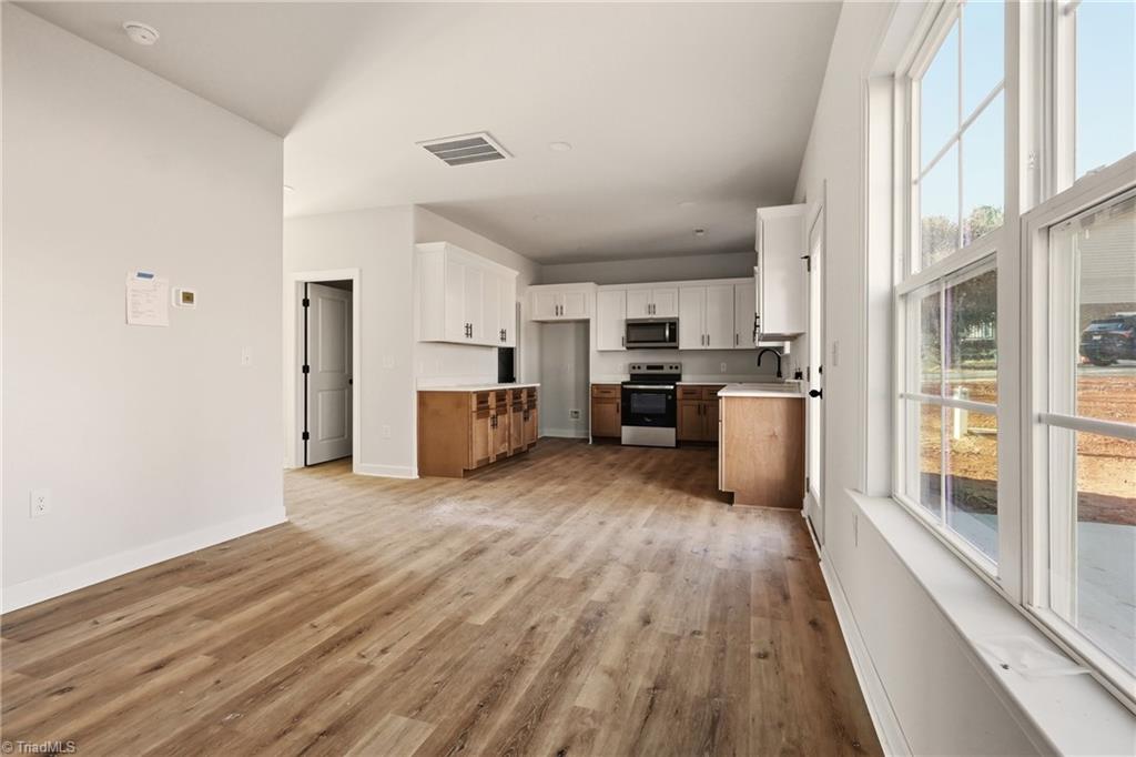 1679 Old Hollow Road, Winston-Salem
