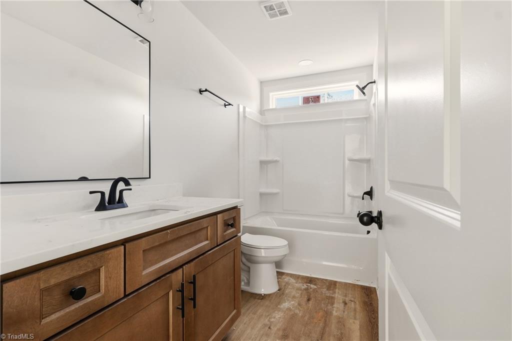 1679 Old Hollow Road, Winston-Salem