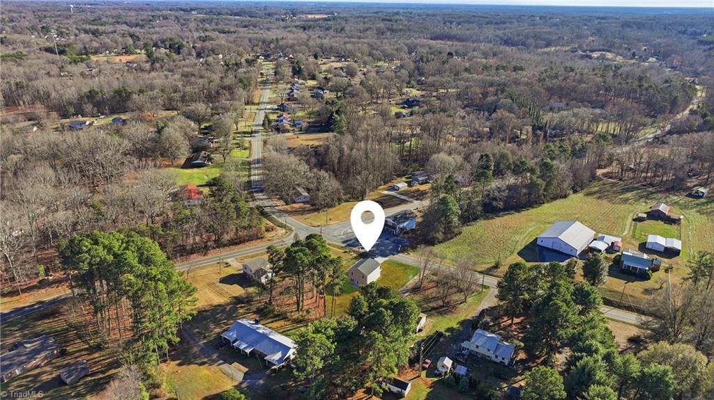 1679 Old Hollow Road, Winston-Salem