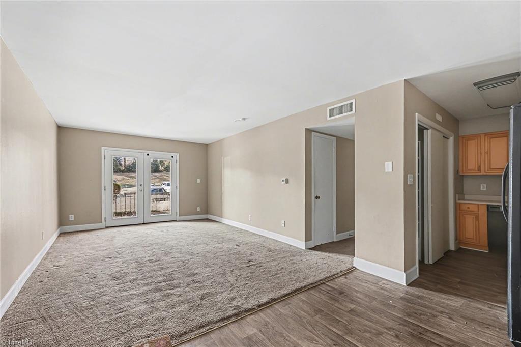 2829 N OHenry Boulevard