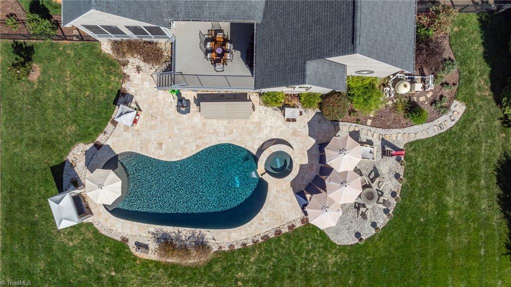 7497 Shadow Creek Drive