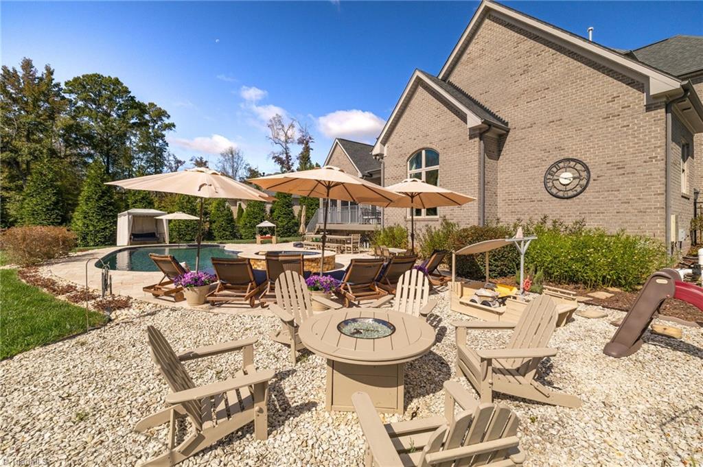 7497 Shadow Creek Drive