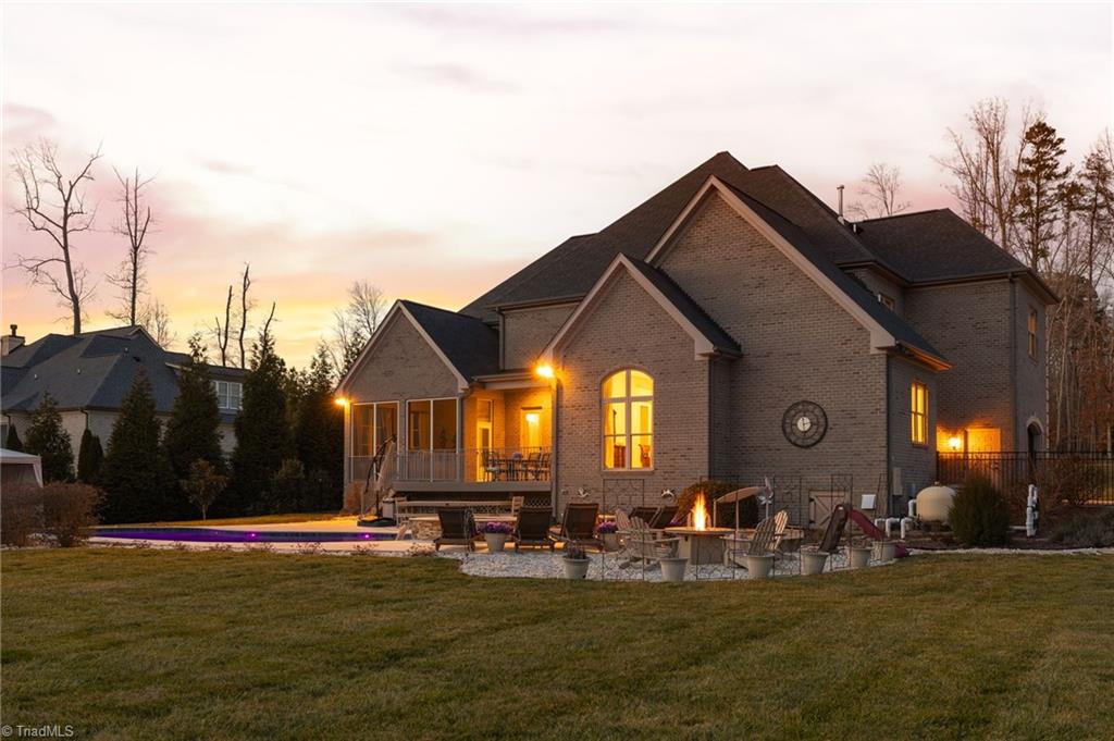 7497 Shadow Creek Drive