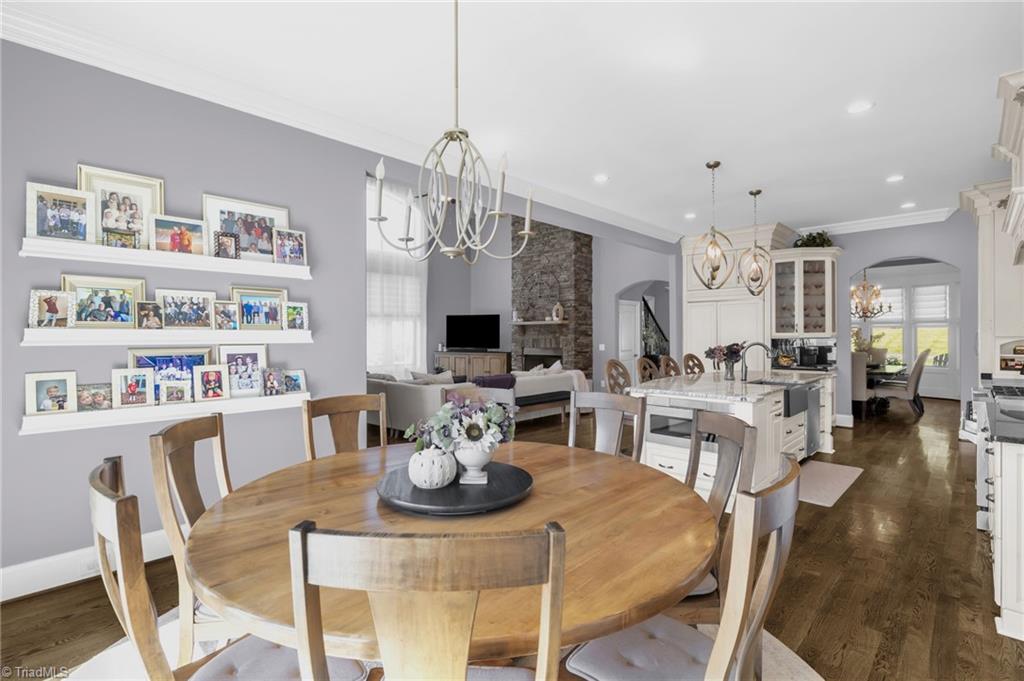 7497 Shadow Creek Drive