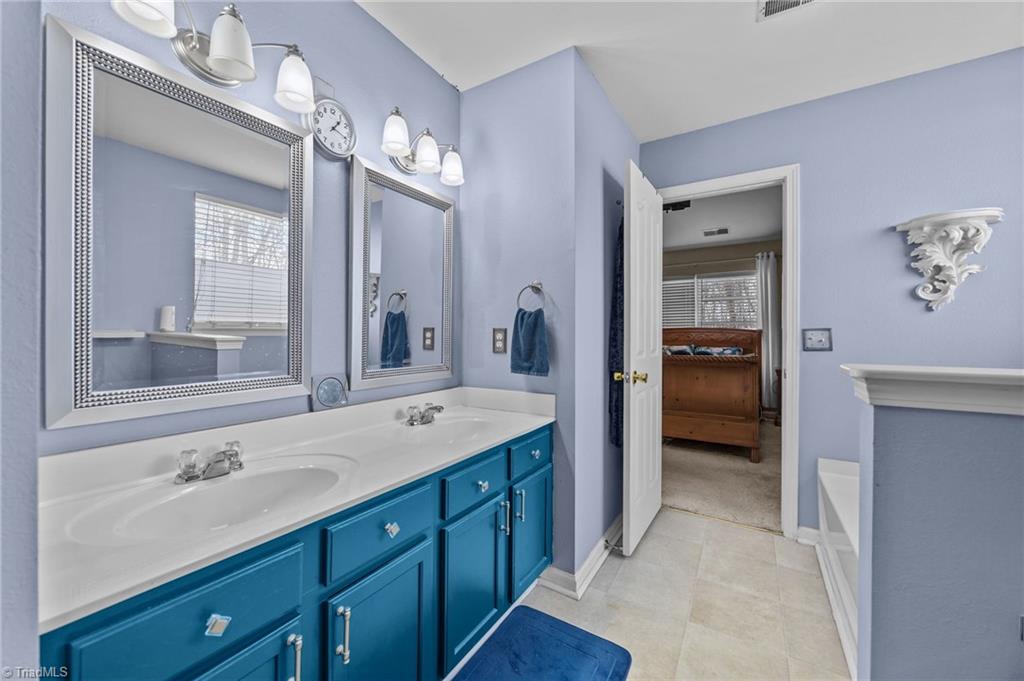 799 Avalon Springs Court