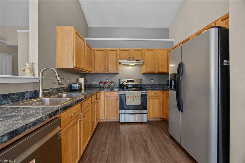 799 Avalon Springs Court