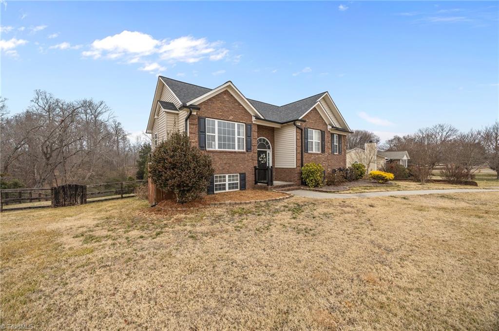 1180 Friedberg Church Road, Winston-Salem