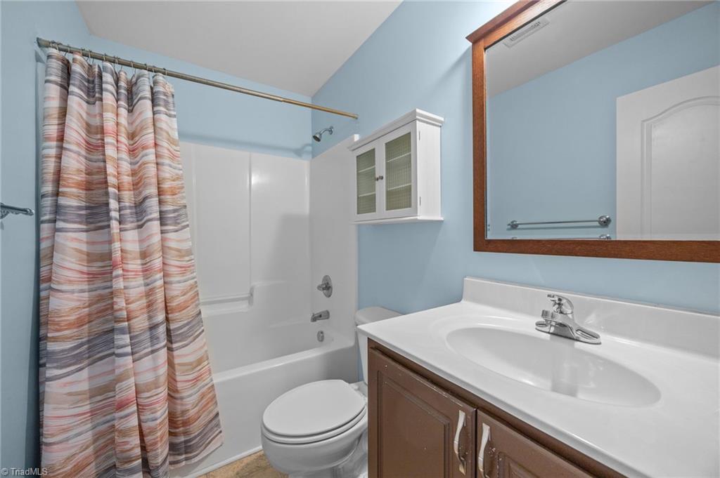 1180 Friedberg Church Road, Winston-Salem