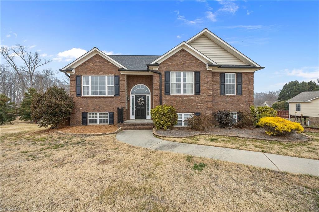 1180 Friedberg Church Road, Winston-Salem