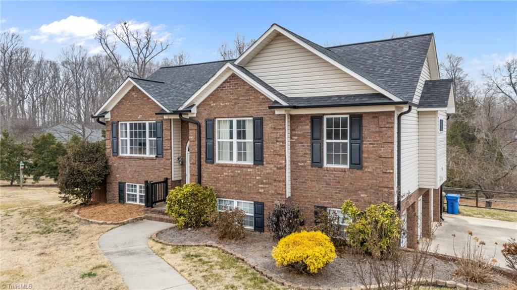1180 Friedberg Church Road, Winston-Salem