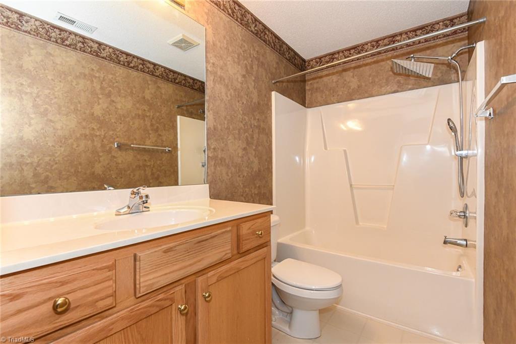 5016 Bartholomews Lane