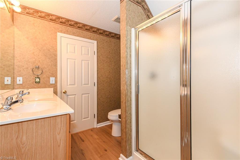 5016 Bartholomews Lane