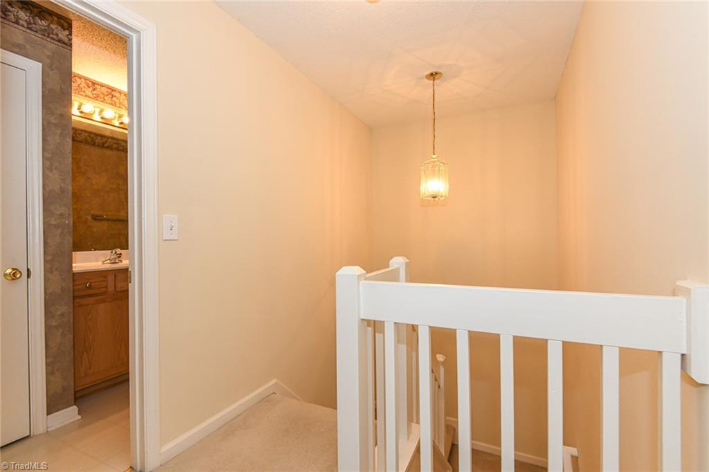 5016 Bartholomews Lane