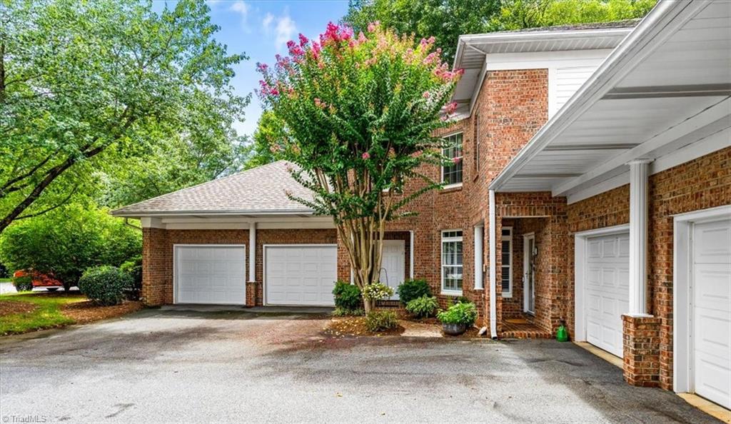 10 Indigo Lake Terrace # P