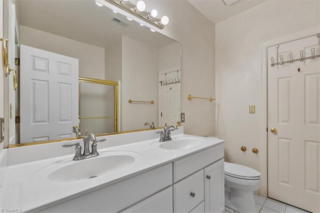 10 Indigo Lake Terrace # P