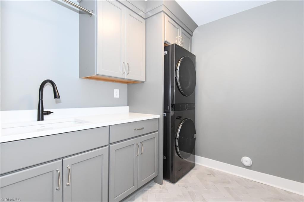 2917 Hayden Park Lane