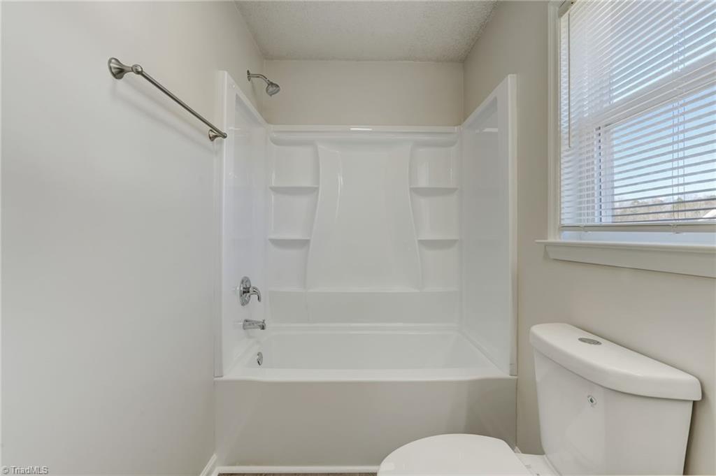 265 Braeburn Drive, Winston-Salem