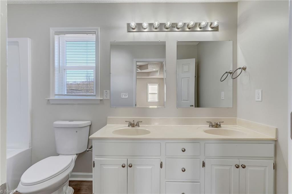 265 Braeburn Drive, Winston-Salem