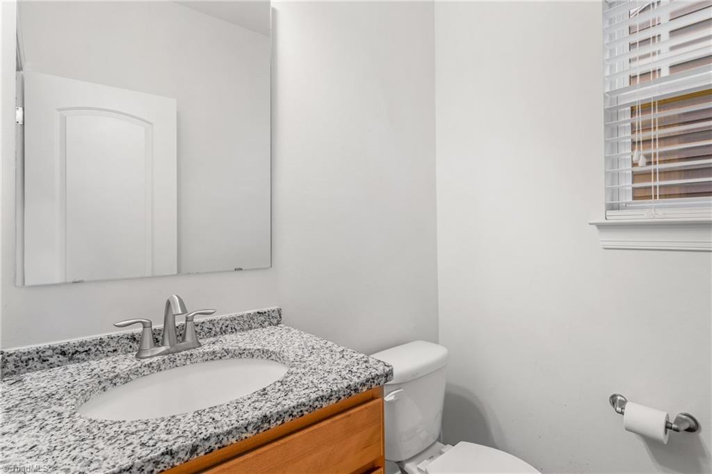 2211 Talon Drive, McLeansville