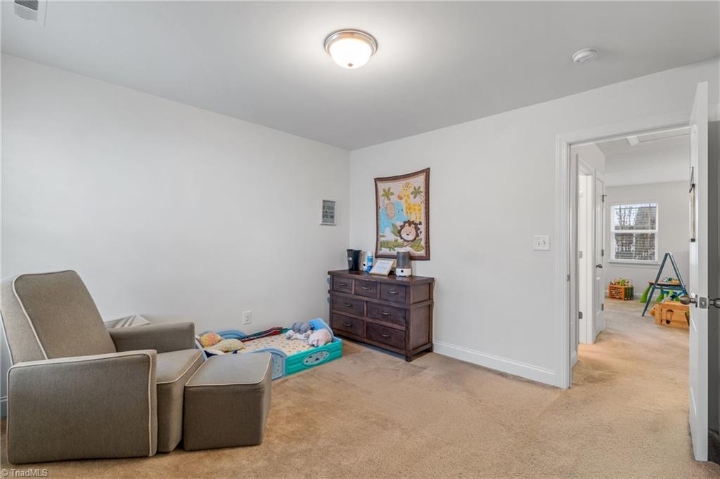 2211 Talon Drive, McLeansville