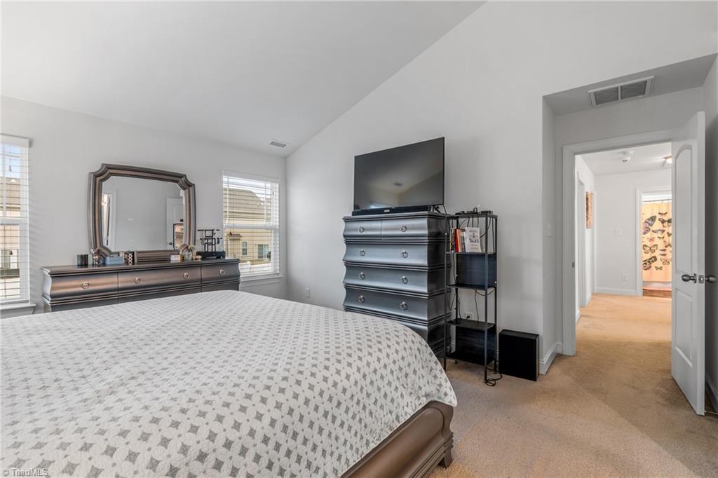 2211 Talon Drive, McLeansville