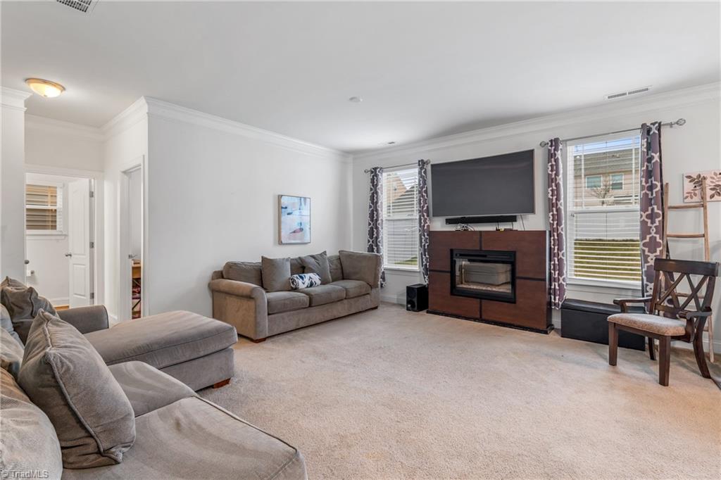 2211 Talon Drive, McLeansville