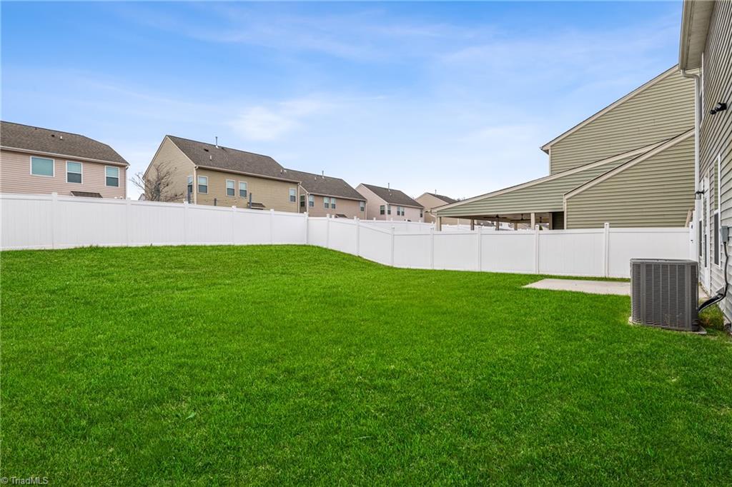 2211 Talon Drive, McLeansville