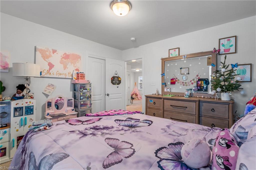 2211 Talon Drive, McLeansville