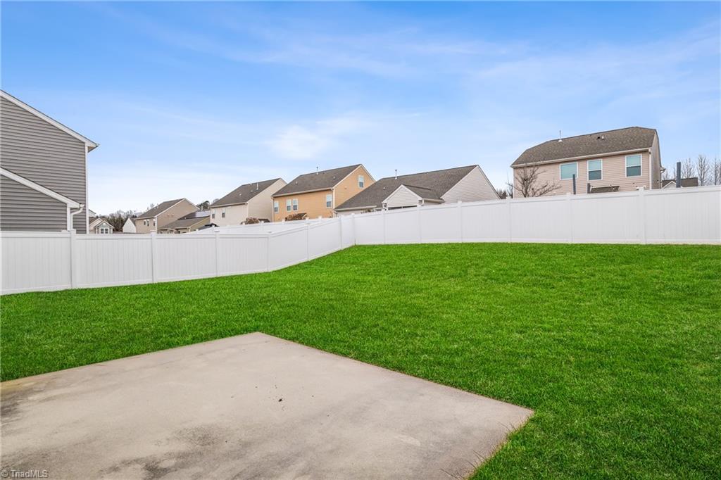 2211 Talon Drive, McLeansville
