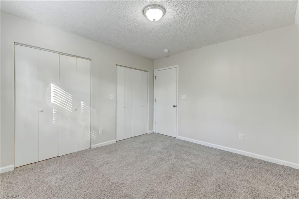 4324 Walnut Hollow Drive, Winston-Salem