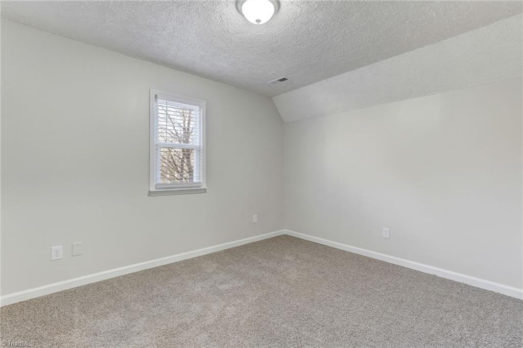 4324 Walnut Hollow Drive, Winston-Salem