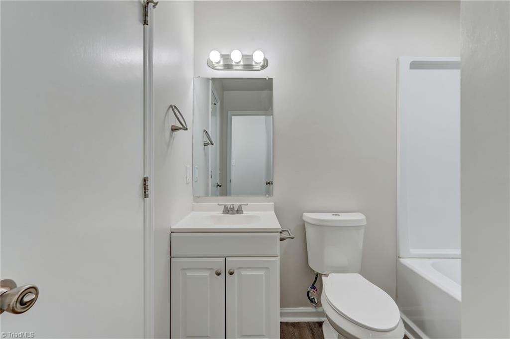 4324 Walnut Hollow Drive, Winston-Salem