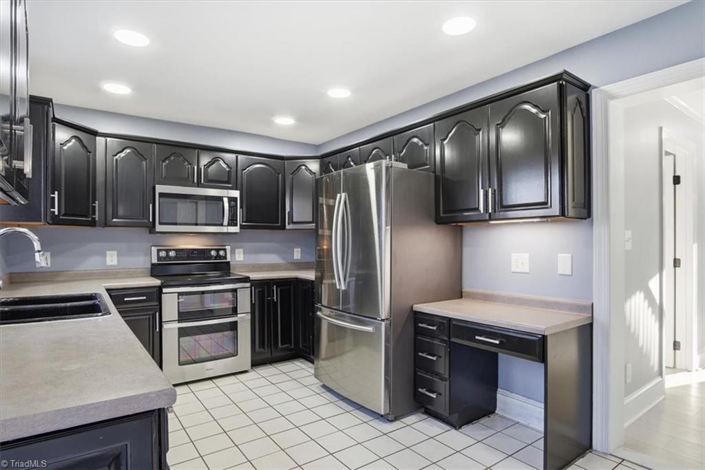 156 Cedar Bluff Court
