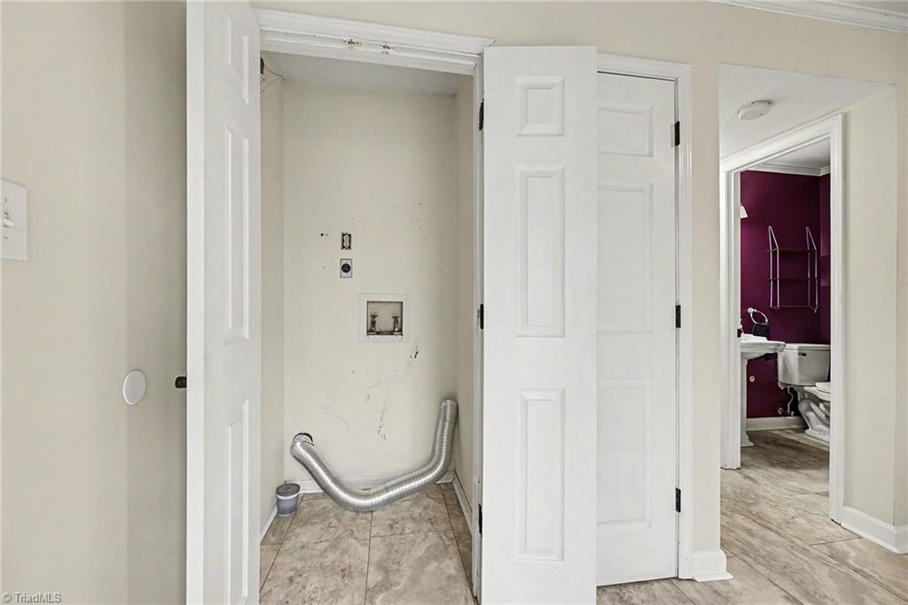 574 Brookside Court