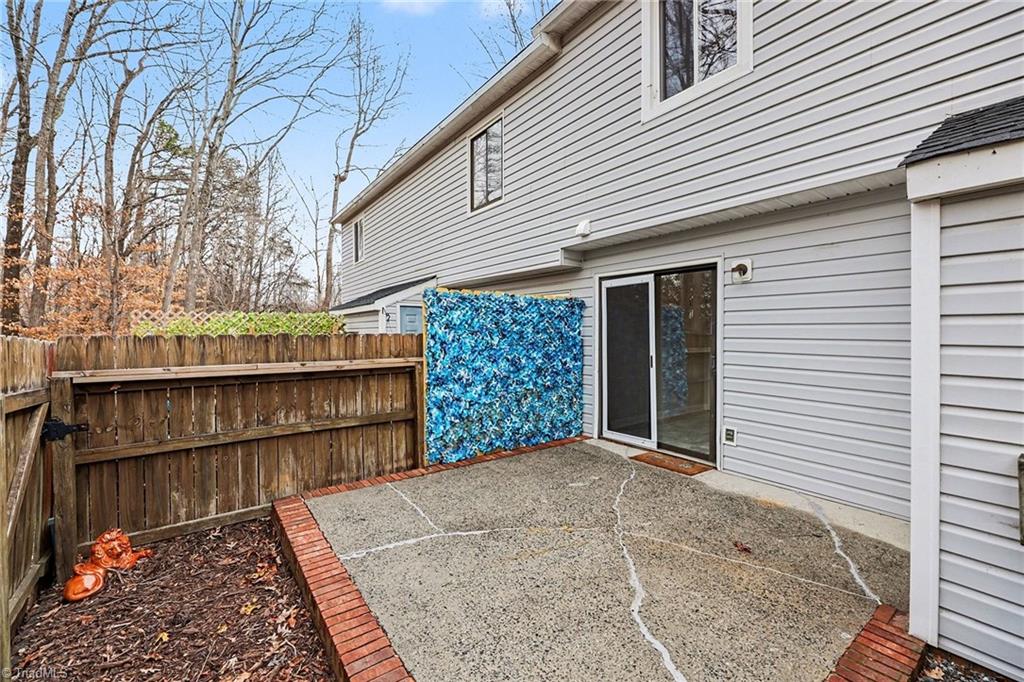 574 Brookside Court