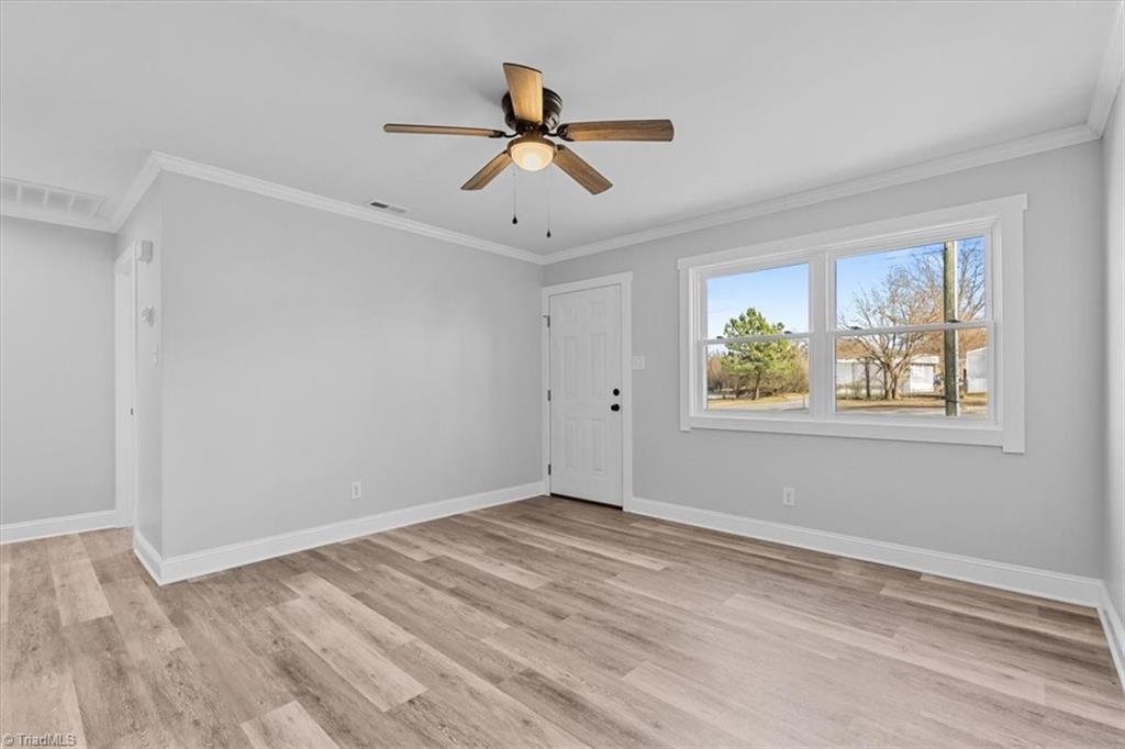 1501 Earl Drive