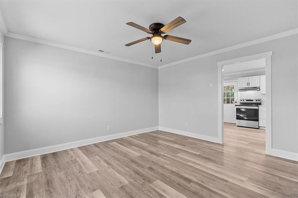 1501 Earl Drive