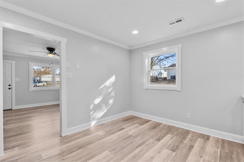 1501 Earl Drive